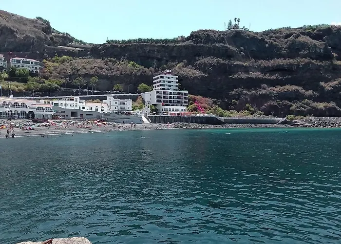 Lj Holidays 伊科德·德·洛斯·维诺斯